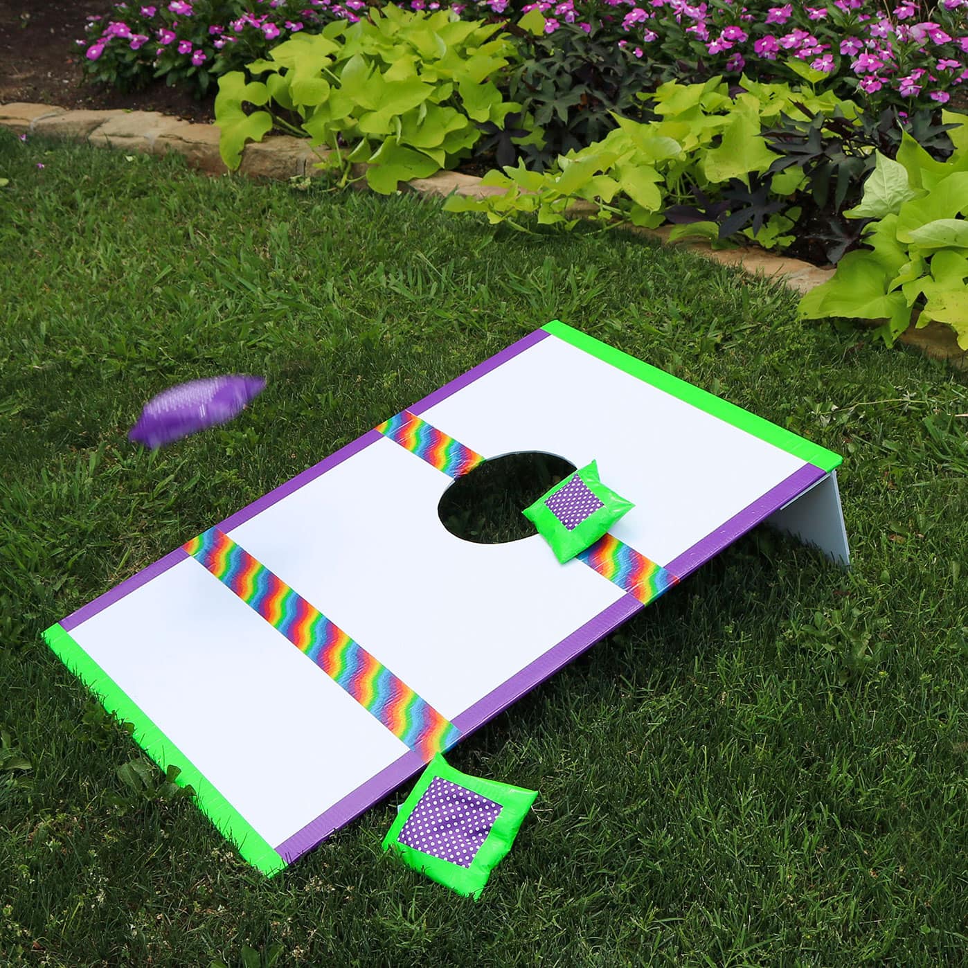 20" x 30" White Foam Board - Image 4