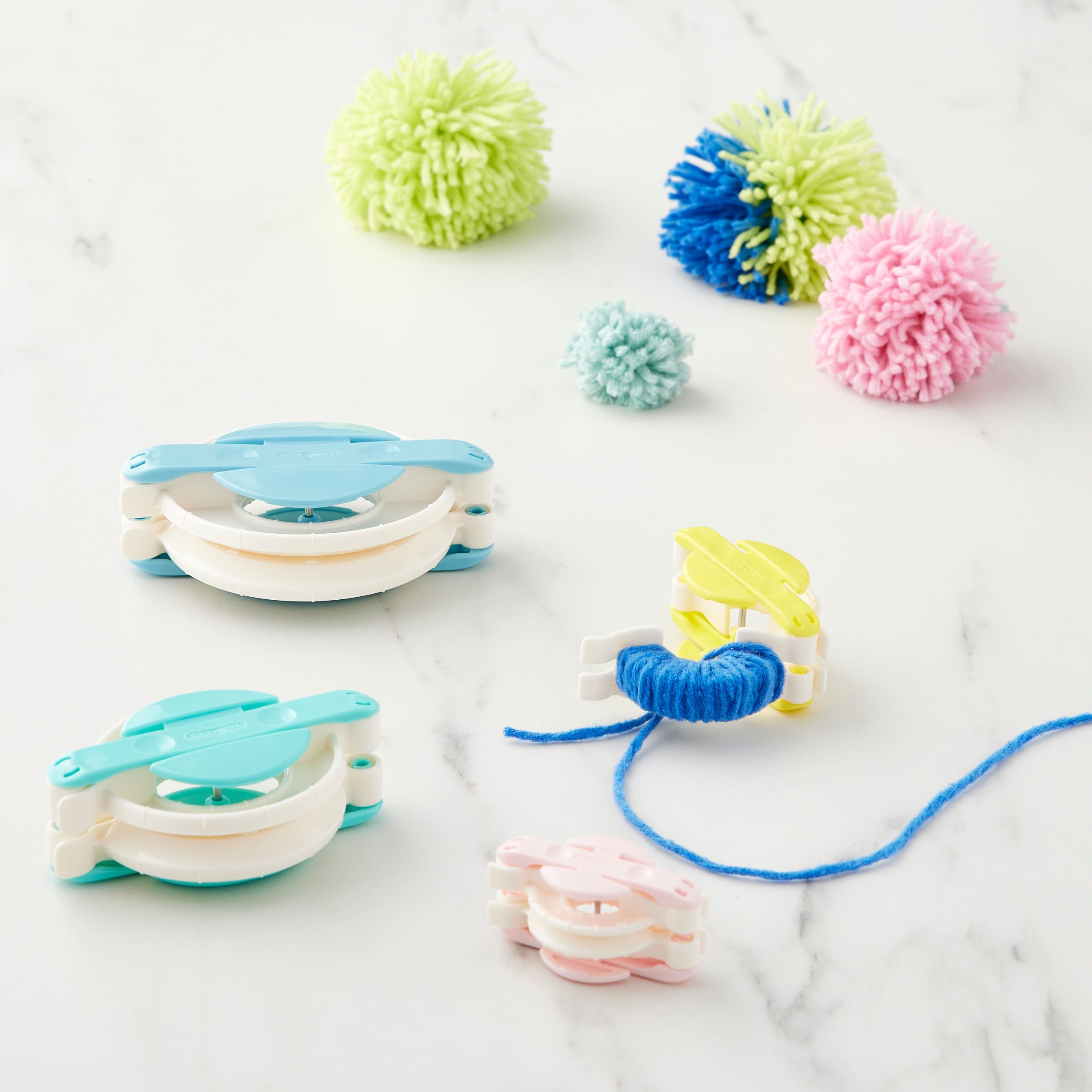 Clover Pom Pom Maker Set - Image 2