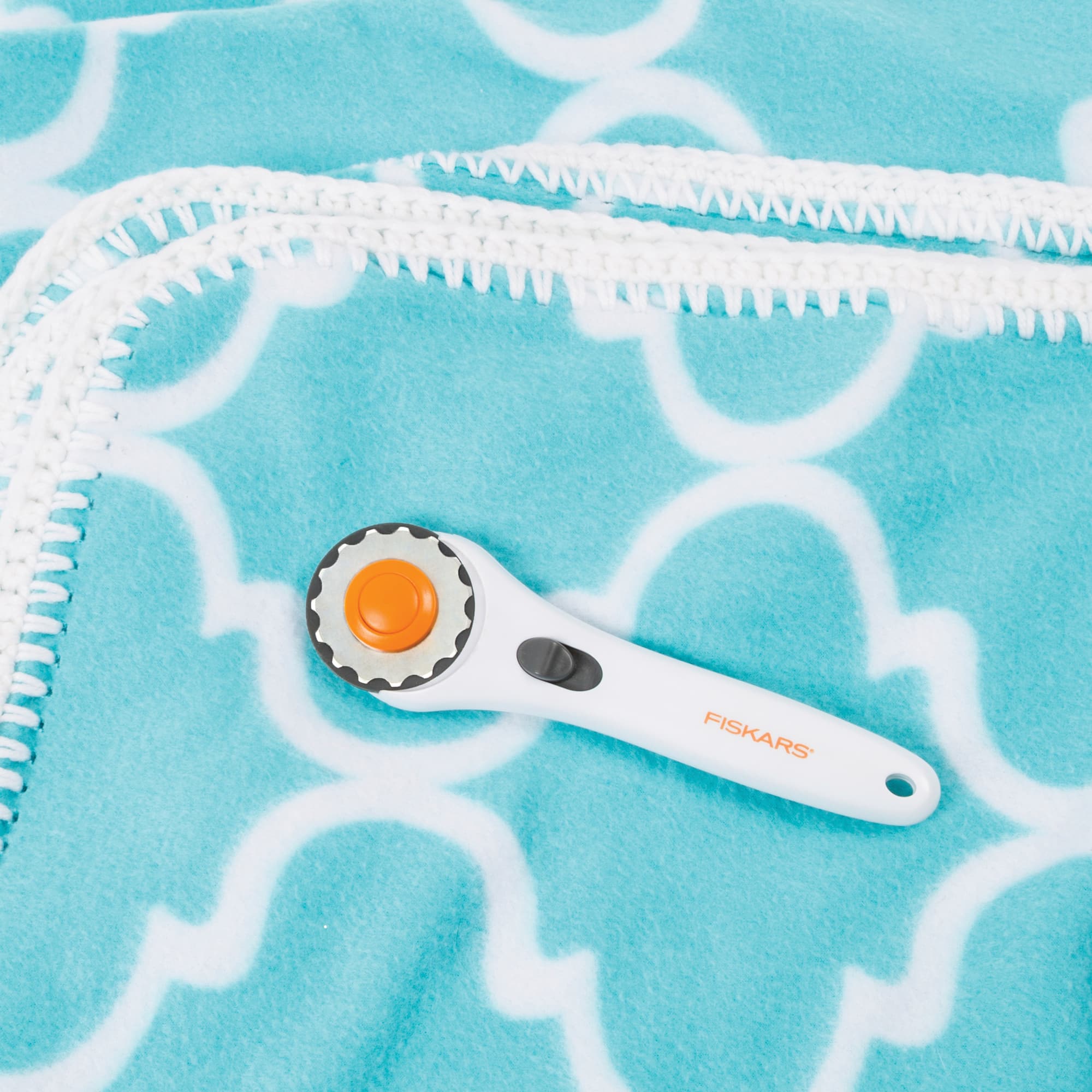 Fiskars® 45mm Perforating Rotary Blade - Image 4